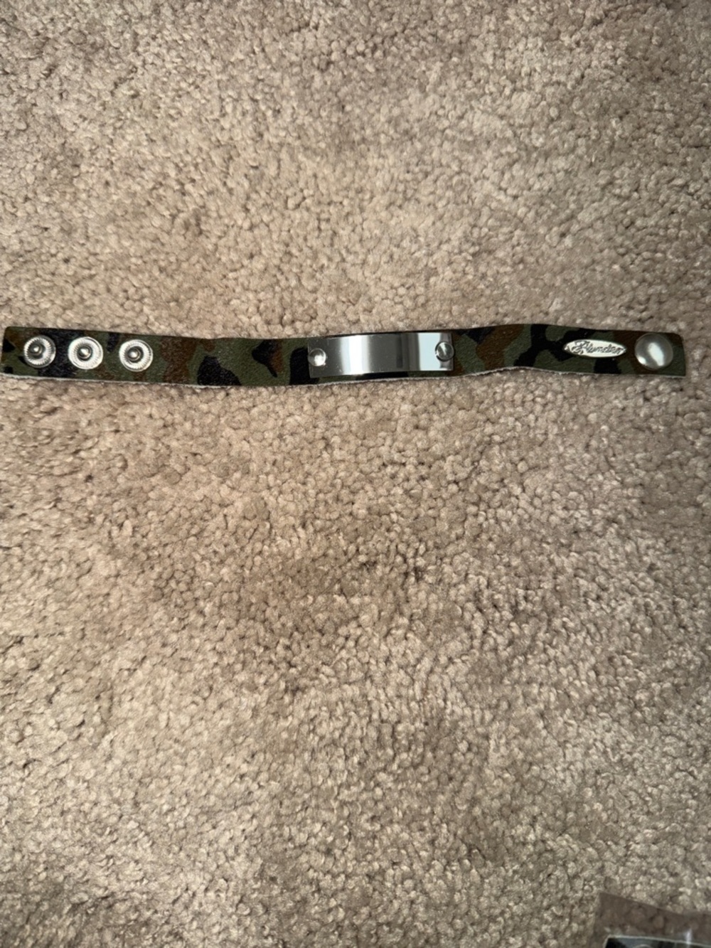 NWT Men’s Camouflage Leather Bracelet with Metal Plate BRC3
